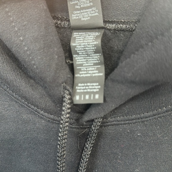 Gildan Aries Hoodie Black Size Medium kangaroo pocket Long Sleeves Fleece - Picture 4 of 7